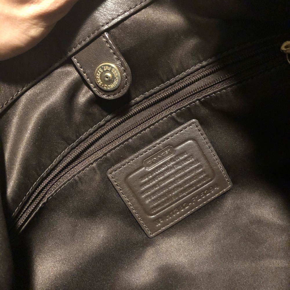 Authentic Coach Purse ๐๐ - Picture 3 of 4